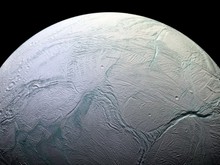 Neye niyet, neye kısmet: Europa için tasarlandı, Enceladus yolları göründü